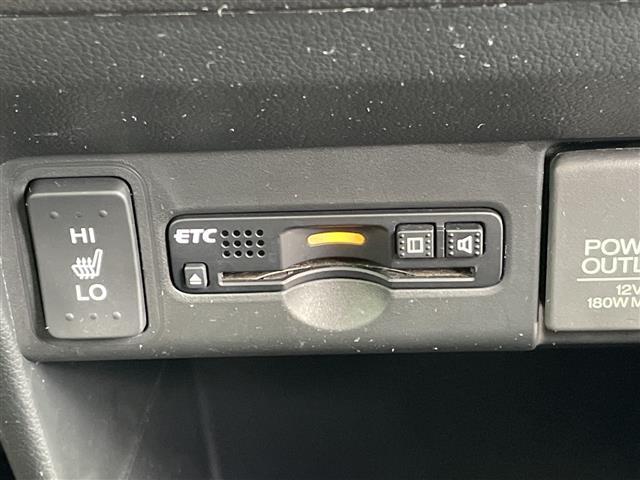 Ｎ－ＢＯＸカスタム Ｇ　ＳＳブラックスタイルパッケージ　純正ナビ　両側パワースライドドア　シートヒーター　バックカメラ　純正１４インチアルミホイール　ＬＥＤヘッドライト　ＣＤ　ＤＶＤ　Ｂｌｕｅｔｏｏｔｈ　ステアリングスイッチ　スマートキー　プッシュスタート（6枚目）