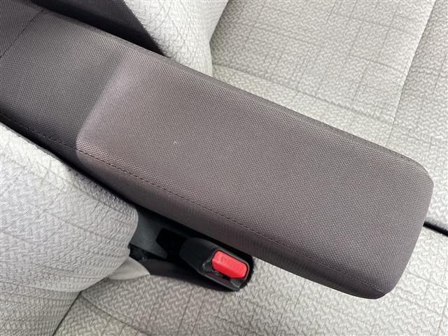 デイズ Ｘ　純正９型ナビ　アラウンドビューモニター　バックカメラ　コーナーセンサー　純正１４インチアルミホイール　ＬＥＤヘッドライト　オートライト　エマージェンシーブレーキ　スマートキー　プッシュスタート（27枚目）