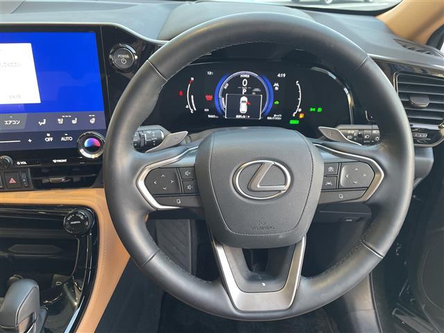 NX NX350h バージョンL セーフティプラス 純正14型ディスプレイナビ 三眼LED 全方位 サンルーフ 本革シート レーダークルーズ シートヒーター エアシート 電動リヤゲート パワーシート HUD コーナーセンサー 純正AW(42枚目)