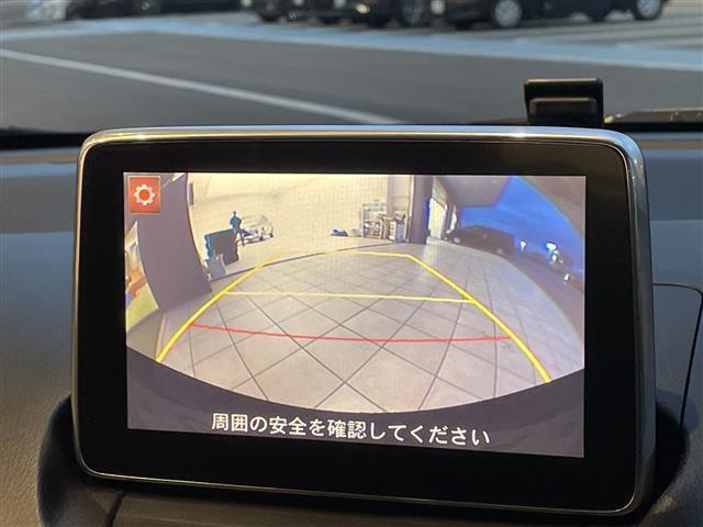 デミオ ＸＤツーリング　セーフティパッケージ　純正ナビ　バックカメラ　純正ＡＷ　ブラインドスポット　ＬＥＤヘッド　パドルシフト　レーンキープ　オートハイビーム　ドラレコ　衝突軽減　フルセグＴＶ　ＣＤ　ＤＶＤ　ＢＴ　スマートキ（4枚目）