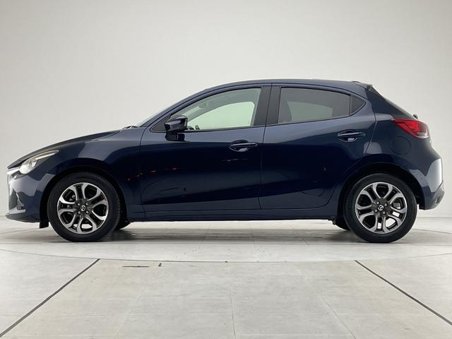 デミオ ＸＤツーリング　セーフティパッケージ　純正ナビ　バックカメラ　純正ＡＷ　ブラインドスポット　ＬＥＤヘッド　パドルシフト　レーンキープ　オートハイビーム　ドラレコ　衝突軽減　フルセグＴＶ　ＣＤ　ＤＶＤ　ＢＴ　スマートキ（55枚目）