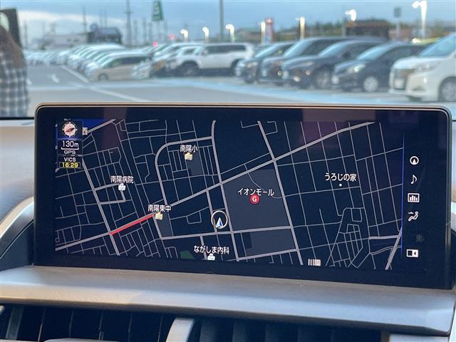 NX NX300h スパイス&シック 純正10.5型ナビ 三眼LEDヘッドライト 全方位カメラ ガラスルーフ レーダークルーズコントロール シートヒーター エアシート バックカメラ 電動リアゲート パワーシート ブラインドスポットモニター(3枚目)