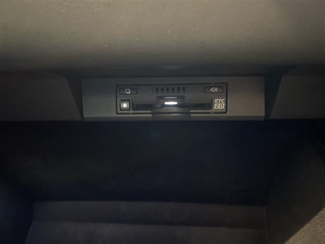 NX NX300h スパイス&シック 純正10.5型ナビ 三眼LEDヘッドライト 全方位カメラ ガラスルーフ レーダークルーズコントロール シートヒーター エアシート バックカメラ 電動リアゲート パワーシート ブラインドスポットモニター(12枚目)