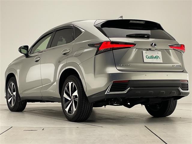 NX NX300h スパイス&シック 純正10.5型ナビ 三眼LEDヘッドライト 全方位カメラ ガラスルーフ レーダークルーズコントロール シートヒーター エアシート バックカメラ 電動リアゲート パワーシート ブラインドスポットモニター(20枚目)