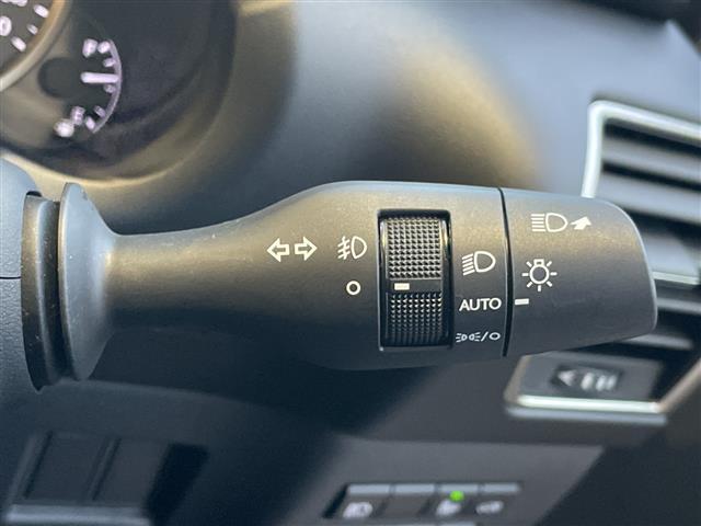 NX NX300h スパイス&シック 純正10.5型ナビ 三眼LEDヘッドライト 全方位カメラ ガラスルーフ レーダークルーズコントロール シートヒーター エアシート バックカメラ 電動リアゲート パワーシート ブラインドスポットモニター(24枚目)