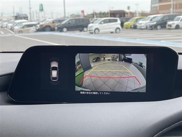 ＭＡＺＤＡ３ファストバック １５Ｓツーリング　純正９型ナビ　レーダークルーズコントロール　バックカメラ　ヘッドアップディスプレイ　コーナーセンサー　純正１８インチアルミホイール　オートマチックハイビーム　ＥＴＣ　ブラインドスポットモニター　ＬＥＤ（3枚目）