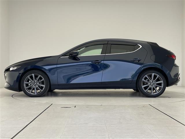 ＭＡＺＤＡ３ファストバック １５Ｓツーリング　純正９型ナビ　レーダークルーズコントロール　バックカメラ　ヘッドアップディスプレイ　コーナーセンサー　純正１８インチアルミホイール　オートマチックハイビーム　ＥＴＣ　ブラインドスポットモニター　ＬＥＤ（35枚目）