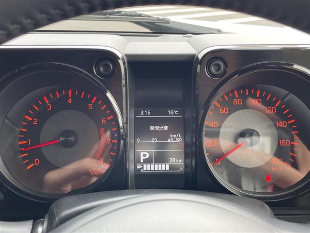 ジムニーノマド ＦＣ　登録済未使用車　レーダークルーズコントロール　シートヒーター　コーナーセンサー　　オートマチックハイビーム　衝突軽減システム　ダウンヒルアシストコントロール　ステアリングスイッチ　スマートキー（9枚目）