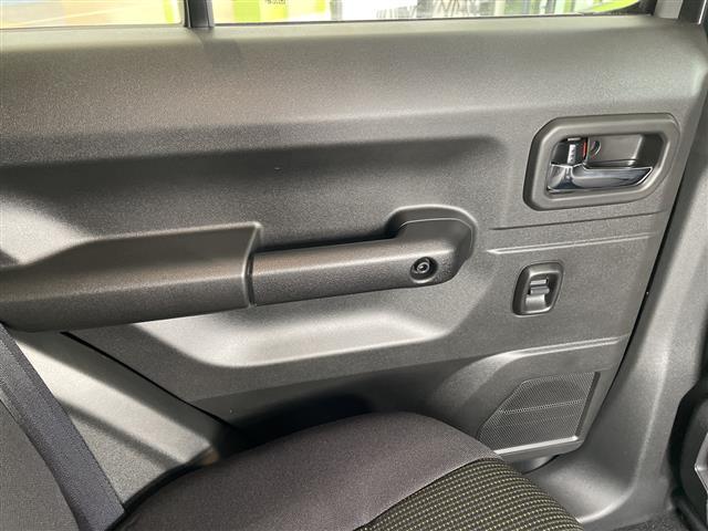 ジムニーノマド ＦＣ　登録済未使用車　レーダークルーズコントロール　シートヒーター　コーナーセンサー　　オートマチックハイビーム　衝突軽減システム　ダウンヒルアシストコントロール　ステアリングスイッチ　スマートキー（28枚目）