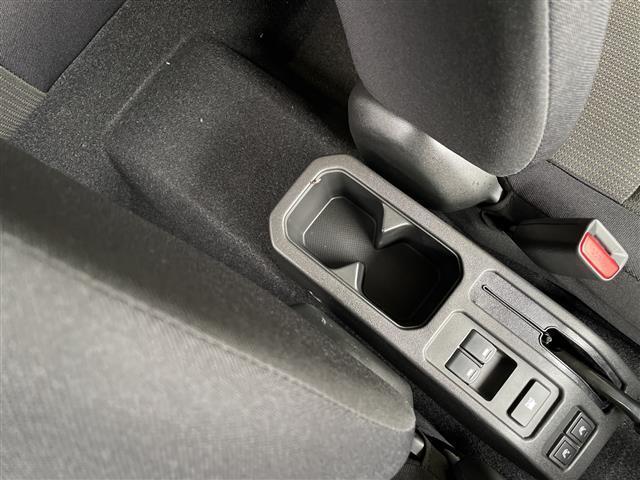ジムニーノマド ＦＣ　登録済未使用車　レーダークルーズコントロール　シートヒーター　コーナーセンサー　　オートマチックハイビーム　衝突軽減システム　ダウンヒルアシストコントロール　ステアリングスイッチ　スマートキー（30枚目）