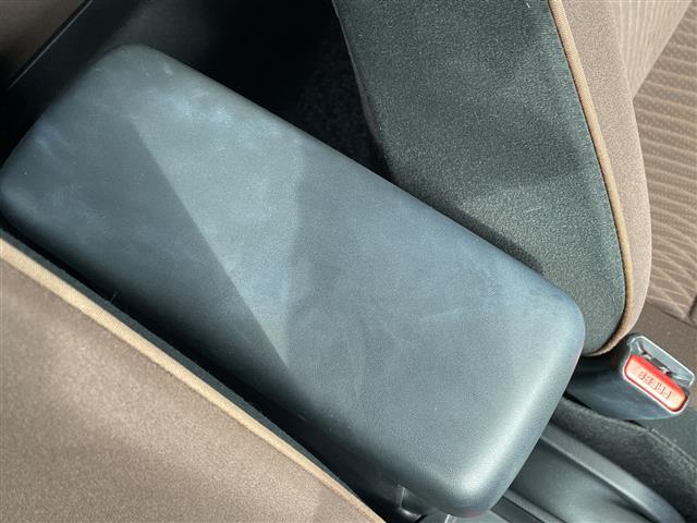 アクア Ｇ　純正ナビ　バックカメラ　純正１５インチアルミホイール　スマートキー　キーレス　電動格納式ドアミラー　ＥＴＣ　Ｂｌｕｅｔｏｏｔｈ　盗難防止装置　ＣＤ／ＤＶＤ再生　パワーウィンドウ　パワーステアリング（26枚目）