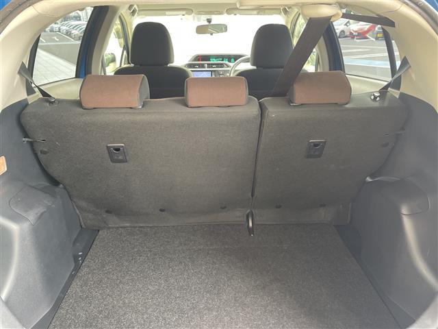 アクア Ｇ　純正ナビ　バックカメラ　純正１５インチアルミホイール　スマートキー　キーレス　電動格納式ドアミラー　ＥＴＣ　Ｂｌｕｅｔｏｏｔｈ　盗難防止装置　ＣＤ／ＤＶＤ再生　パワーウィンドウ　パワーステアリング（32枚目）