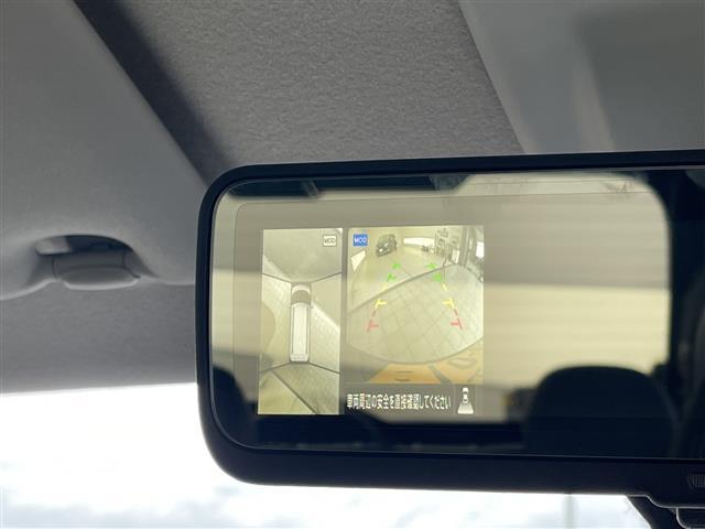 デリカミニ Ｔ　プレミアム　マイパイロット　純正９型ディスプレイオーディオ　サイドデカール　全方位カメラ　両側パワースライドドア　レーダークルーズコントロール　シートヒーター　ステアリングヒーター　インナーミラー（4枚目）