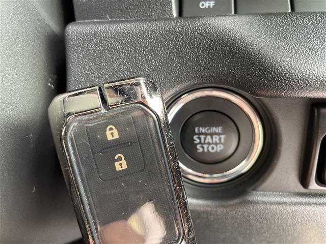 ジムニーシエラ ＪＣ　純正８型ナビ　スズキセーフティサポート　トランスファーレバー　フルセグ　バックカメラ　シートヒーター　クルーズコントロール　ダウンヒルアシストコント　オートライト　ステアリングスイッチ（9枚目）