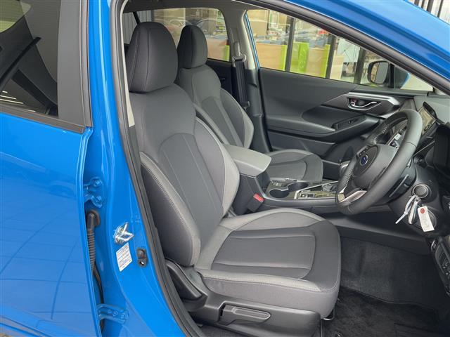 インプレッサ ＳＴ　アイサイト２．０　純正１１型ディスプレイオーディオ　ナビ機能なし　レーダークルーズコントロール　バックカメラ　ヘッドアップディスプレイ　コーナーセンサー　純正アルミホイール　ＥＴＣ　パドルシフト（14枚目）