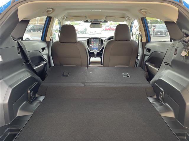 インプレッサ ＳＴ　アイサイト２．０　純正１１型ディスプレイオーディオ　ナビ機能なし　レーダークルーズコントロール　バックカメラ　ヘッドアップディスプレイ　コーナーセンサー　純正アルミホイール　ＥＴＣ　パドルシフト（16枚目）