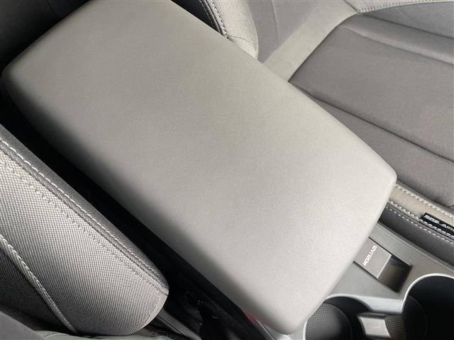 インプレッサ ＳＴ　アイサイト２．０　純正１１型ディスプレイオーディオ　ナビ機能なし　レーダークルーズコントロール　バックカメラ　ヘッドアップディスプレイ　コーナーセンサー　純正アルミホイール　ＥＴＣ　パドルシフト（25枚目）