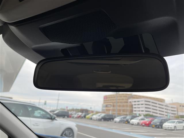 インプレッサ ＳＴ　アイサイト２．０　純正１１型ディスプレイオーディオ　ナビ機能なし　レーダークルーズコントロール　バックカメラ　ヘッドアップディスプレイ　コーナーセンサー　純正アルミホイール　ＥＴＣ　パドルシフト（26枚目）