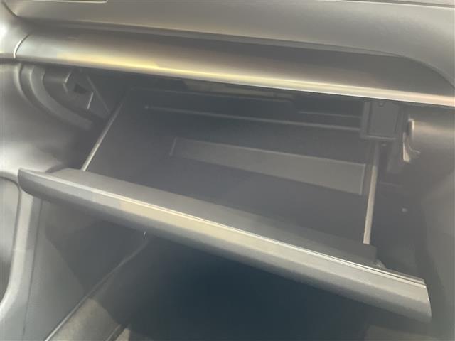 インプレッサ ＳＴ　アイサイト２．０　純正１１型ディスプレイオーディオ　ナビ機能なし　レーダークルーズコントロール　バックカメラ　ヘッドアップディスプレイ　コーナーセンサー　純正アルミホイール　ＥＴＣ　パドルシフト（29枚目）