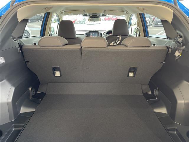 インプレッサ ＳＴ　アイサイト２．０　純正１１型ディスプレイオーディオ　ナビ機能なし　レーダークルーズコントロール　バックカメラ　ヘッドアップディスプレイ　コーナーセンサー　純正アルミホイール　ＥＴＣ　パドルシフト（31枚目）