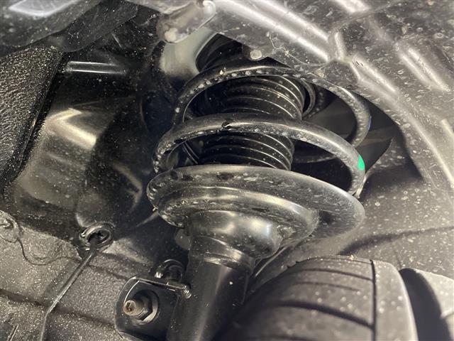 インプレッサ ＳＴ　アイサイト２．０　純正１１型ディスプレイオーディオ　ナビ機能なし　レーダークルーズコントロール　バックカメラ　ヘッドアップディスプレイ　コーナーセンサー　純正アルミホイール　ＥＴＣ　パドルシフト（41枚目）