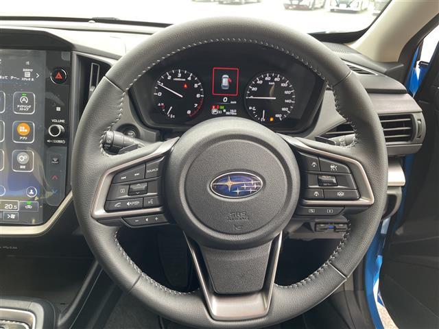 インプレッサ ＳＴ　アイサイト２．０　純正１１型ディスプレイオーディオ　ナビ機能なし　レーダークルーズコントロール　バックカメラ　ヘッドアップディスプレイ　コーナーセンサー　純正アルミホイール　ＥＴＣ　パドルシフト（42枚目）