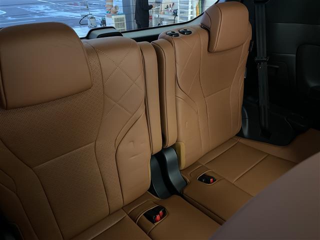 店頭販売もしておりますので、先に在庫が無くなってしまうこともございます。気になる車はまずはお問い合わせください！