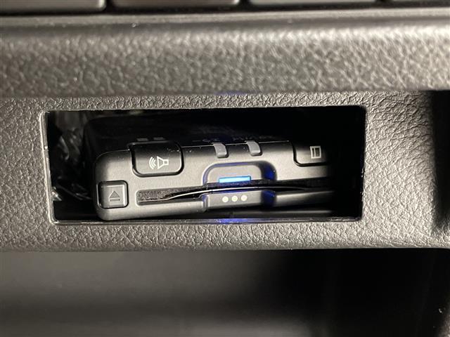 クロスビー ハイブリッドＭＺ　純正ナビ　ＳＤカードなし　全方位カメラ　クルーズコントロール　バックカメラ　コーナーセンサー　純正アルミホイール　ＬＥＤヘッドライト　パドルシフト　ドライブレコーダー　ＥＴＣ　スマートキー（7枚目）