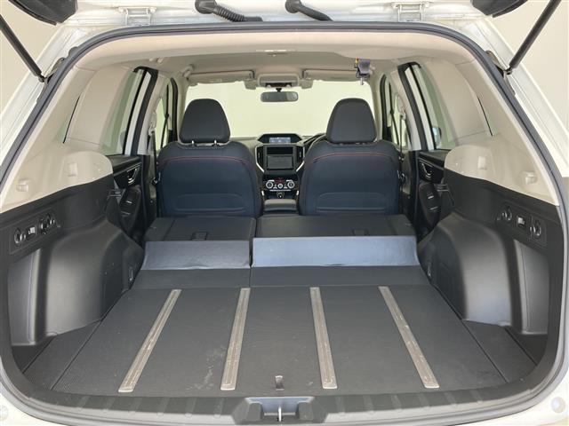 フォレスター Ｘ－ブレイク　アイサイト　ＳＤナビ　レーダークルーズコントロール　シートヒーター　バックカメラ　コーナーセンサー　純正アルミホイール　ルーフレール　４ＷＤ　ＬＥＤヘッドライト　パドルシフト　ステアリングヒーター（16枚目）