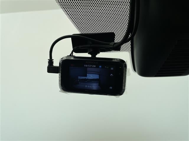 エクストレイル ２０Ｓ　Ｖセレクション　９型ナビ　バックカメラ　コーナーセンサー　純正アルミホイール　ＥＴＣ　ダウンヒルアシストコントロール　４ＷＤ　ドライブレコーダー　フルセグ　ＣＤ　ＤＶＤ　Ｂｌｕｅｔｏｏｔｈ　衝突軽減システム（9枚目）