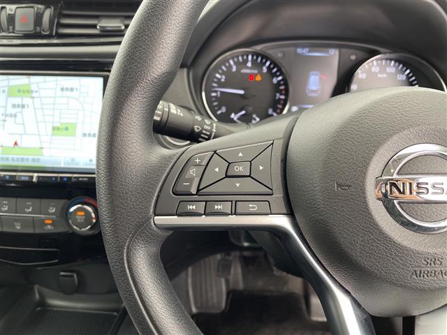 エクストレイル ２０Ｓ　Ｖセレクション　９型ナビ　バックカメラ　コーナーセンサー　純正アルミホイール　ＥＴＣ　ダウンヒルアシストコントロール　４ＷＤ　ドライブレコーダー　フルセグ　ＣＤ　ＤＶＤ　Ｂｌｕｅｔｏｏｔｈ　衝突軽減システム（22枚目）