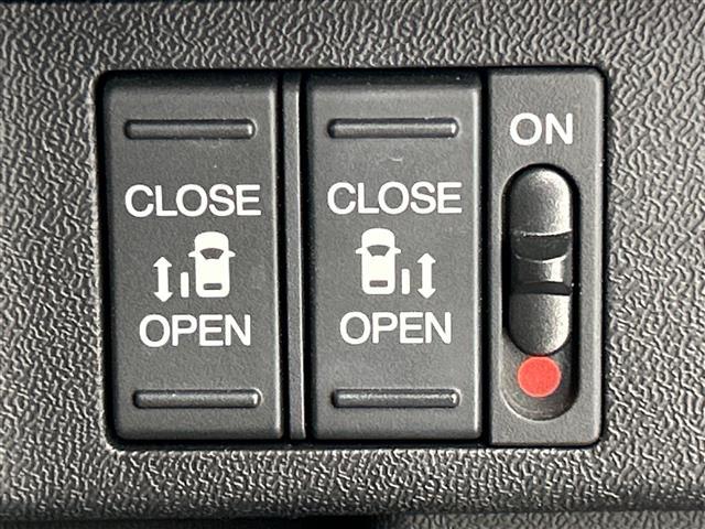 ステップワゴンスパーダ スパーダ ホンダセンシング 純正ナビ フリップダウンモニター 両側パワースライドドア レーダークルーズコントロール バックカメラ 純正アルミホイール ETC LEDヘッドライト パドルシト 衝突軽減システム ドライブレコーダー(7枚目)