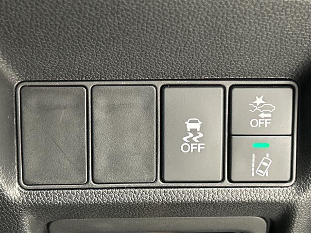 ステップワゴンスパーダ スパーダ ホンダセンシング 純正ナビ フリップダウンモニター 両側パワースライドドア レーダークルーズコントロール バックカメラ 純正アルミホイール ETC LEDヘッドライト パドルシト 衝突軽減システム ドライブレコーダー(8枚目)