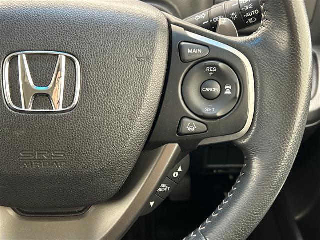 ステップワゴンスパーダ スパーダ ホンダセンシング 純正ナビ フリップダウンモニター 両側パワースライドドア レーダークルーズコントロール バックカメラ 純正アルミホイール ETC LEDヘッドライト パドルシト 衝突軽減システム ドライブレコーダー(9枚目)