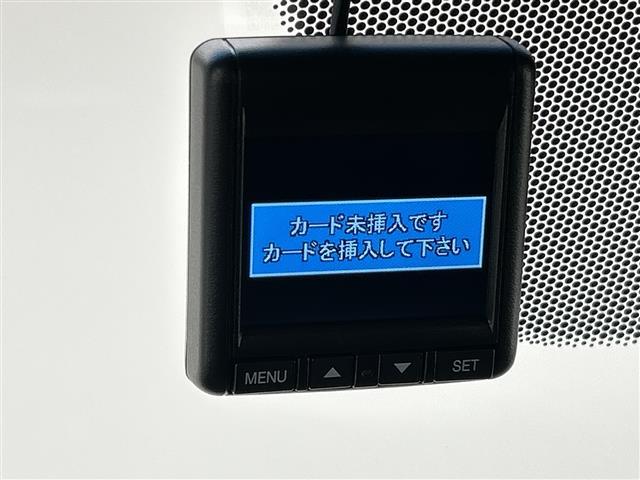 ステップワゴンスパーダ スパーダ ホンダセンシング 純正ナビ フリップダウンモニター 両側パワースライドドア レーダークルーズコントロール バックカメラ 純正アルミホイール ETC LEDヘッドライト パドルシト 衝突軽減システム ドライブレコーダー(12枚目)