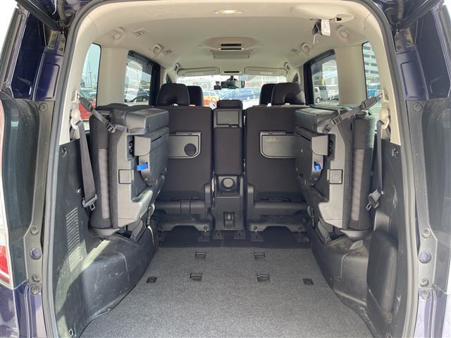 セレナ ハイウェイスターＶ　プロパイロット　純正ナビ　フリップダウンモニター　全方位カメラ　両側パワースライドドア　レーダークルーズコントロール　バックカメラ　ブラインドスポットモニター　コーナーセンサー　衝突軽減システム（31枚目）