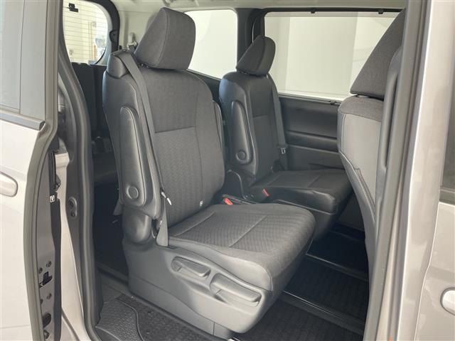 ノア Ｇ　純正ディズプレイオーディオナビ　両側パワースライドドア　レーダークルーズコントロール　バックカメラ　サイドカメラ　コーナーセンサー　純正アルミホイール　ＥＴＣ２．０　ＬＥＤヘッドライ　衝突軽減システム（15枚目）