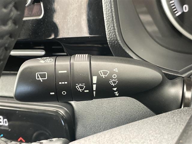 ノア Ｇ　純正ディズプレイオーディオナビ　両側パワースライドドア　レーダークルーズコントロール　バックカメラ　サイドカメラ　コーナーセンサー　純正アルミホイール　ＥＴＣ２．０　ＬＥＤヘッドライ　衝突軽減システム（21枚目）