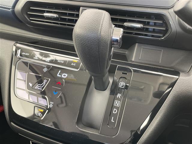 デイズ ハイウェイスター　Ｘ　エマージェンシーブレーキ　純正ナビ　バックカメラ　純正アルミホイール　ＬＥＤヘッドライト　オートライト　ドライブレコーダー　ＥＴＣ　衝突軽減システム　フルセグ　ＣＤ　ＤＶＤ　Ｂｌｕｅｔｏｏｔｈ（11枚目）