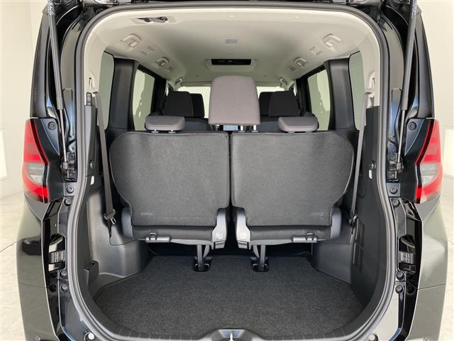 ノア Ｇ　トヨタセーフティセンス　純正８型ナビ　両側パワースライドドア　レーダークルーズコントロール　コーナーセンサー　純正アルミホイール　ＬＥＤヘッドライト　オートマチックハイビーム　ドライブレコーダー（32枚目）