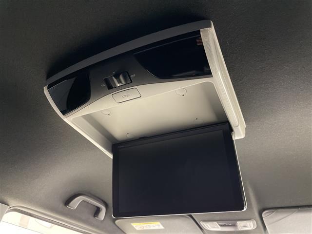 Ｎ－ＢＯＸカスタム Ｇ・Ｌターボホンダセンシング　純正８型ナビ　フリップダウンモニター　両側パワースライドドア　レーダークルーズコントロール　クルーズコントロール　バックカメラ　コーナーセンサー　純正アルミホイール　ＬＥＤヘッドライト　パドルシフト（6枚目）