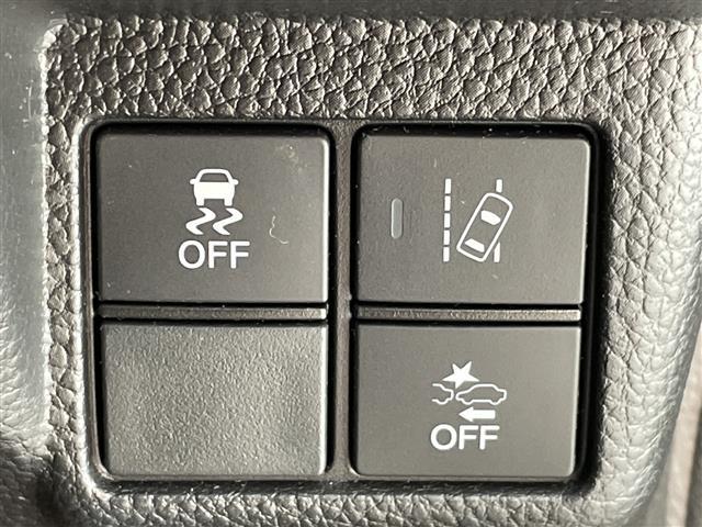 Ｎ－ＢＯＸカスタム Ｇ・Ｌターボホンダセンシング　純正８型ナビ　フリップダウンモニター　両側パワースライドドア　レーダークルーズコントロール　クルーズコントロール　バックカメラ　コーナーセンサー　純正アルミホイール　ＬＥＤヘッドライト　パドルシフト（7枚目）