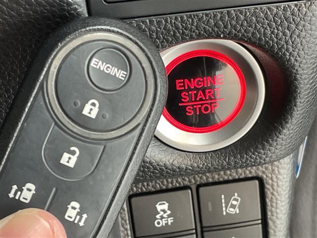 Ｎ－ＢＯＸカスタム Ｇ・Ｌターボホンダセンシング　純正８型ナビ　フリップダウンモニター　両側パワースライドドア　レーダークルーズコントロール　クルーズコントロール　バックカメラ　コーナーセンサー　純正アルミホイール　ＬＥＤヘッドライト　パドルシフト（11枚目）