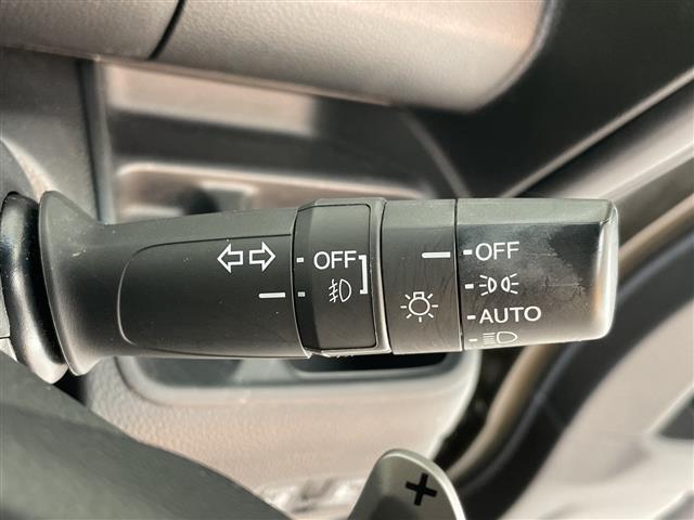 Ｎ－ＢＯＸカスタム Ｇ・Ｌターボホンダセンシング　純正８型ナビ　フリップダウンモニター　両側パワースライドドア　レーダークルーズコントロール　クルーズコントロール　バックカメラ　コーナーセンサー　純正アルミホイール　ＬＥＤヘッドライト　パドルシフト（23枚目）