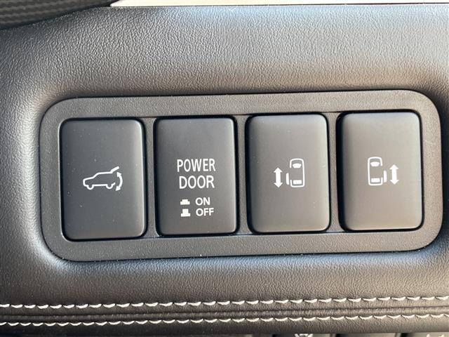 デリカD:5 シャモニー 登録済未使用車 両側パワースライドドア レーダークルーズコントロール シートヒーター バックカメラ 電動リアゲート パワーシート 純正アルミホイール ブラインドスポットモニター パドルシフト(5枚目)