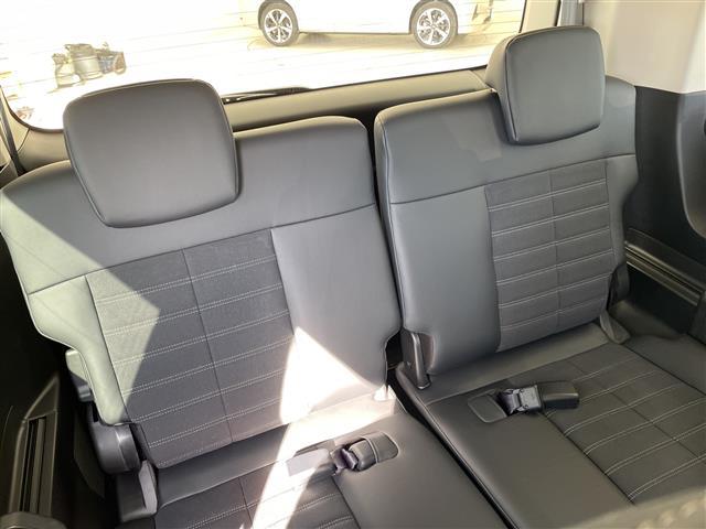 デリカD:5 シャモニー 登録済未使用車 両側パワースライドドア レーダークルーズコントロール シートヒーター バックカメラ 電動リアゲート パワーシート 純正アルミホイール ブラインドスポットモニター パドルシフト(16枚目)