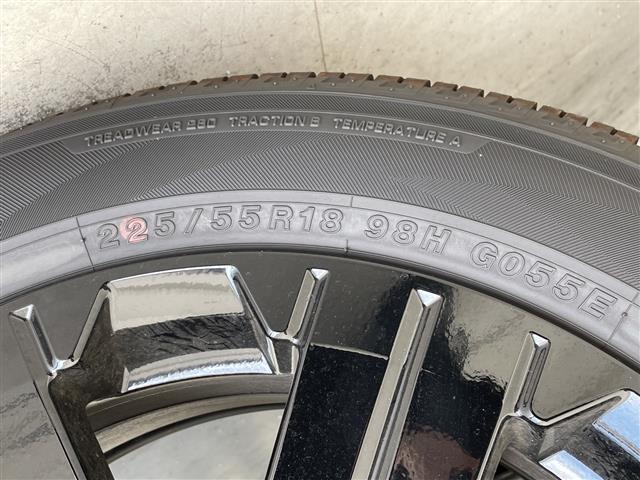 デリカD:5 シャモニー 登録済未使用車 両側パワースライドドア レーダークルーズコントロール シートヒーター バックカメラ 電動リアゲート パワーシート 純正アルミホイール ブラインドスポットモニター パドルシフト(17枚目)