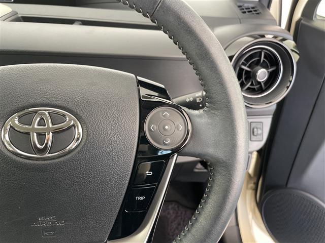 アクア クロスオーバー　グラム　トヨタセーフティセンス　シートヒーター　純正オーディオ　コーナーセンサー　純正アルミホイール　ＬＥＤヘッドライト　オートマチックハイビーム　衝突軽減システム　ＣＤ　ステアリングスイッチ　スマートキー（23枚目）