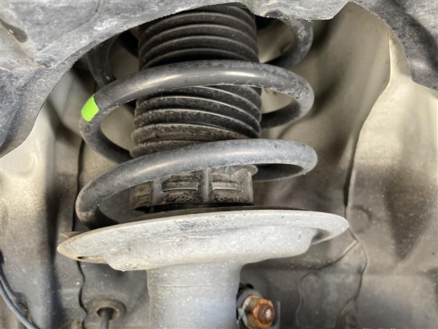 アクア クロスオーバー　グラム　トヨタセーフティセンス　シートヒーター　純正オーディオ　コーナーセンサー　純正アルミホイール　ＬＥＤヘッドライト　オートマチックハイビーム　衝突軽減システム　ＣＤ　ステアリングスイッチ　スマートキー（39枚目）