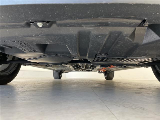 アクア クロスオーバー　グラム　トヨタセーフティセンス　シートヒーター　純正オーディオ　コーナーセンサー　純正アルミホイール　ＬＥＤヘッドライト　オートマチックハイビーム　衝突軽減システム　ＣＤ　ステアリングスイッチ　スマートキー（40枚目）